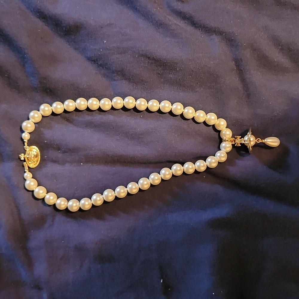 Vivienne Westwood pearl necklace